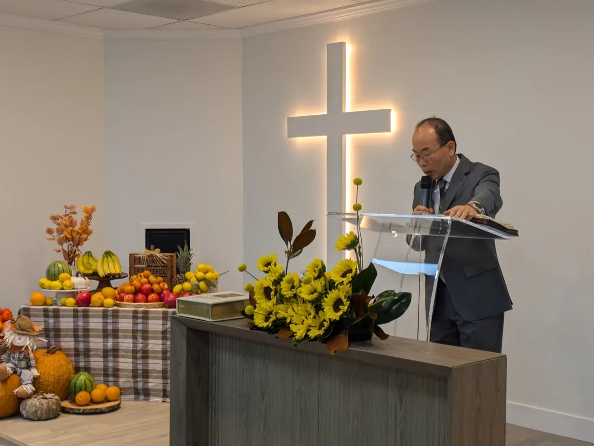 주일 예배 찬양 모습